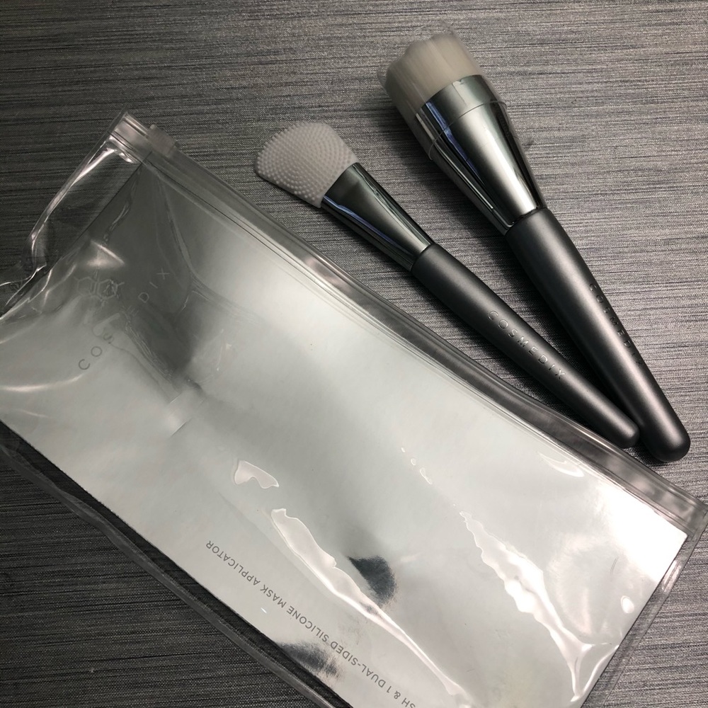 Cosmedix skin brush set